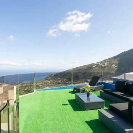 Light & Spacious Penthouse *terrace *amazing Views בית נופש *